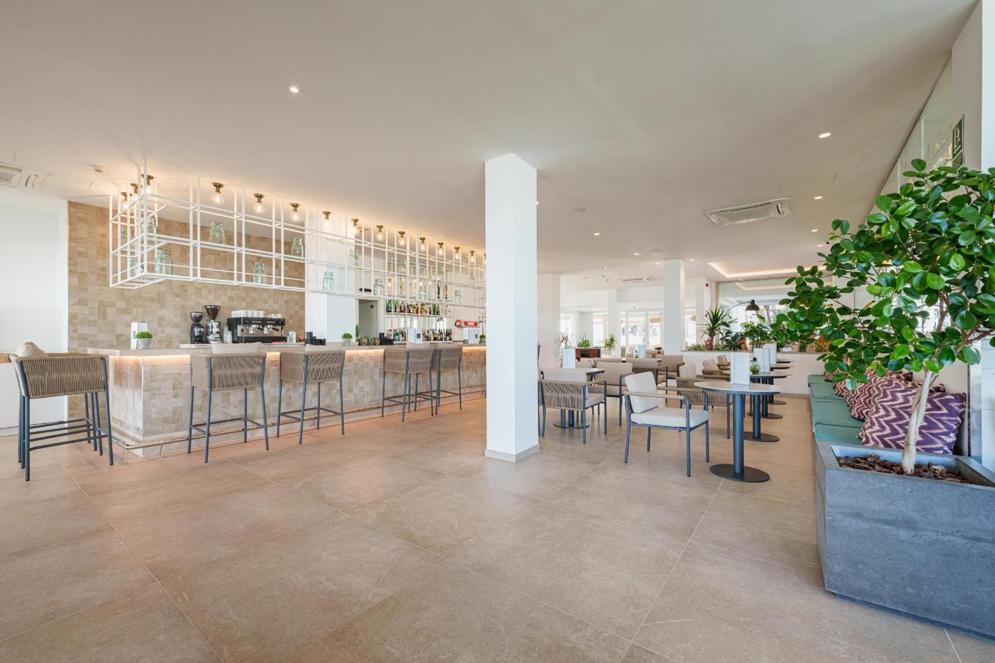 Ferrer Concord & (adults Only) Hotel